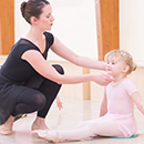 Miranda Lee RAD Ballet school class